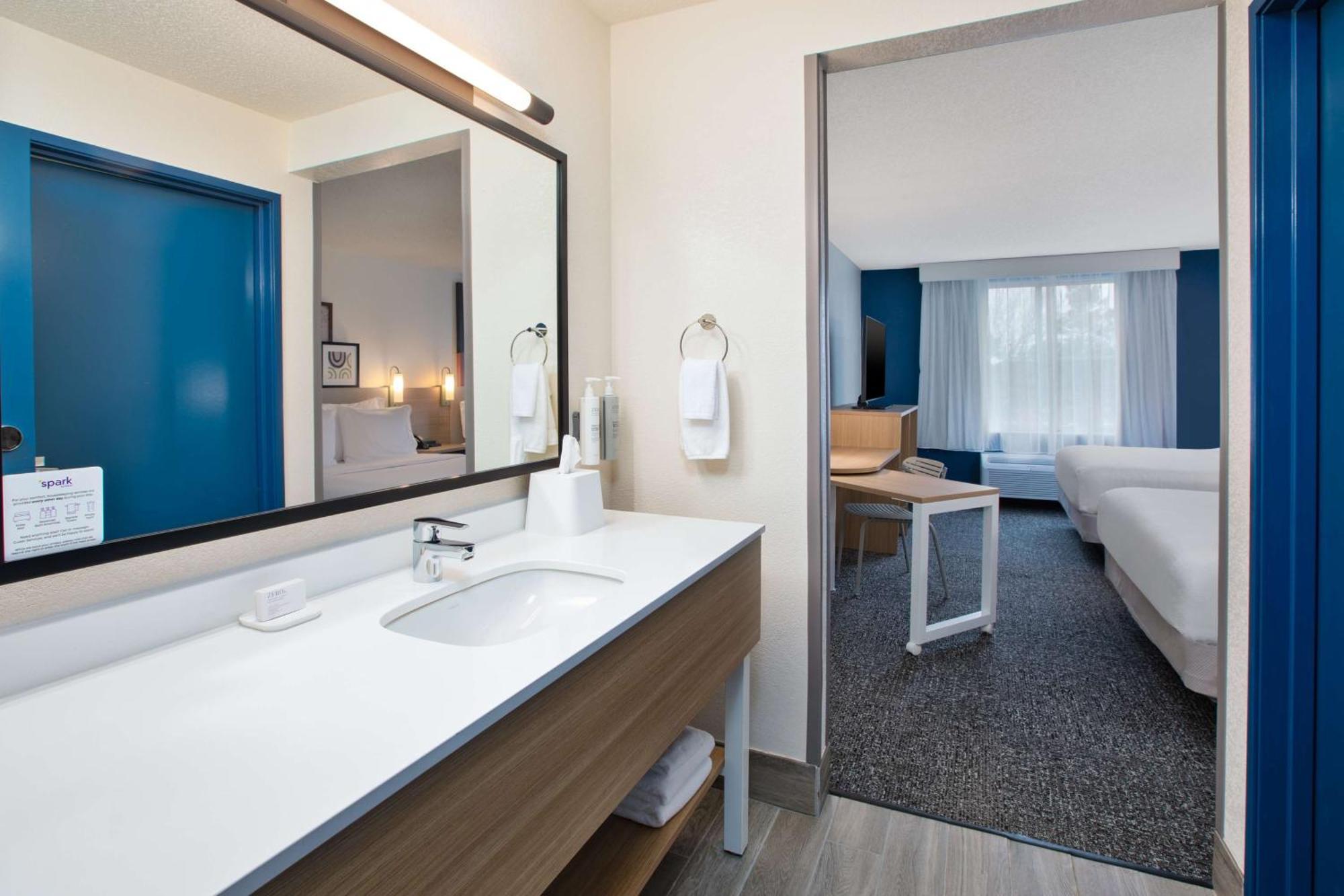 Spark By Hilton Walker Grand Rapids North Exterior foto
